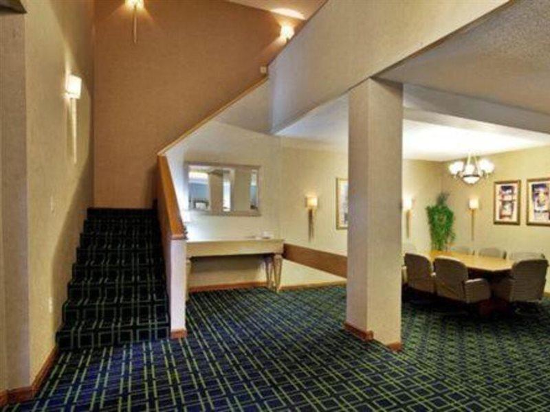 Ramada Inn Lafayette Conference Center Eksteriør bilde