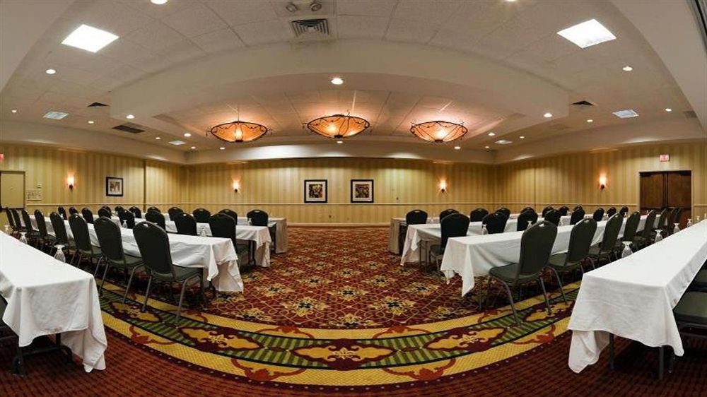Ramada Inn Lafayette Conference Center Eksteriør bilde